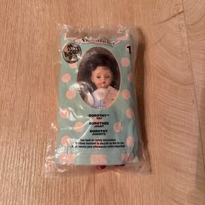 Madame Alexander Dorothy Wizard of Oz McDonald Happy Meal Toy 1 Sealed 2007